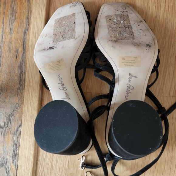 Sam Edelman ankle strap come up a little  to leg. - Picture 4 of 7